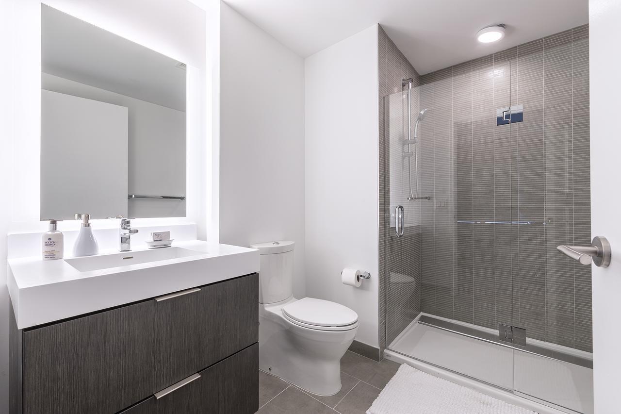 Deedee'S Sky Rise Apartments At Newport II Jersey City Esterno foto