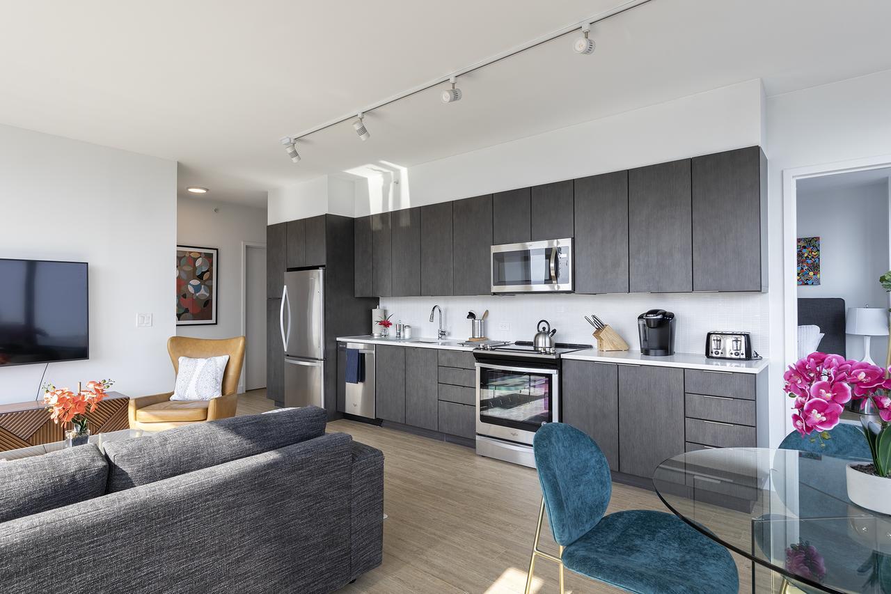 Deedee'S Sky Rise Apartments At Newport II Jersey City Esterno foto